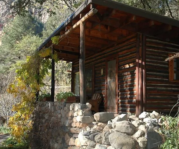 Orchard Canyon On Oak Creek *